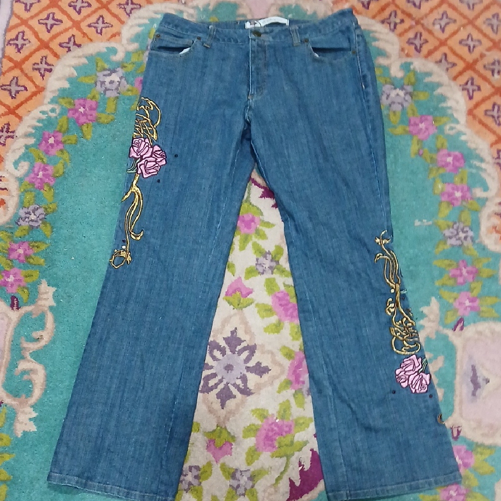 👑 Disney Princess “Happily Ever After” Belle Embroidered Jeans | Size 14 Roses